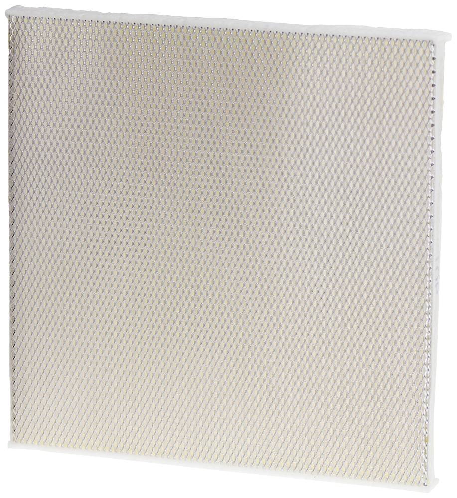 Ein viereckiges, feinmaschiges, perforiertes Metallgitter in einem Rahmen. Das Muster ist gleichmäßig und symmetrisch.