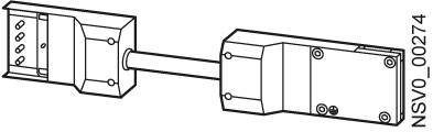 Technische Zeichnung eines rechteckigen Steckers mit Kabel, markiert mit 'NSV0_00274', zeigt Anschlussdetails und Schraubenpositionen.