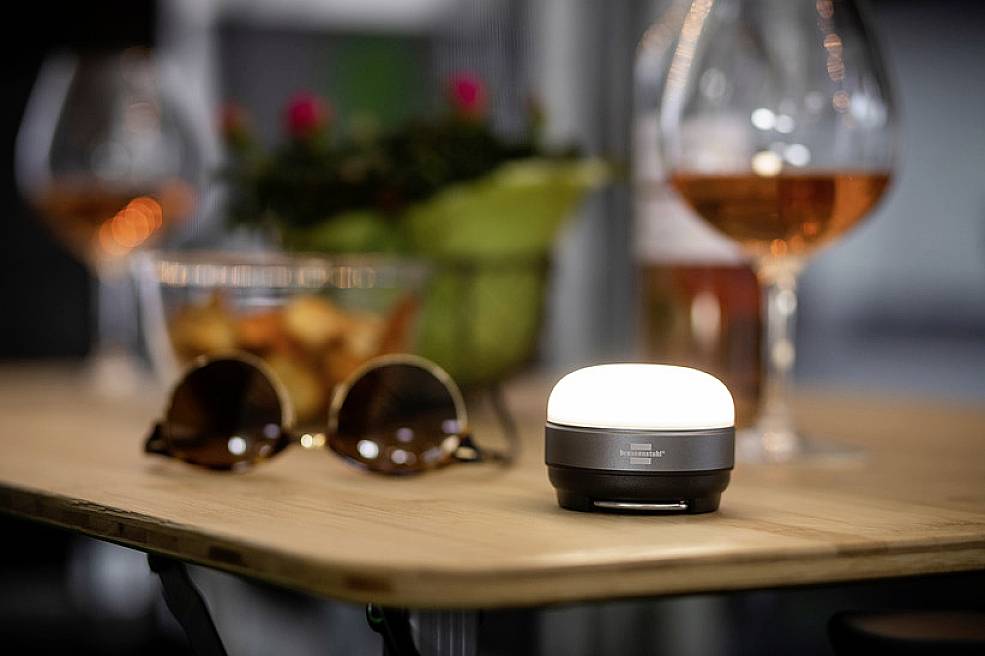 Brennenstuhl 1171550 OLI 0200 LED Camping-Leuchte 180lm batteriebetrieben Silber