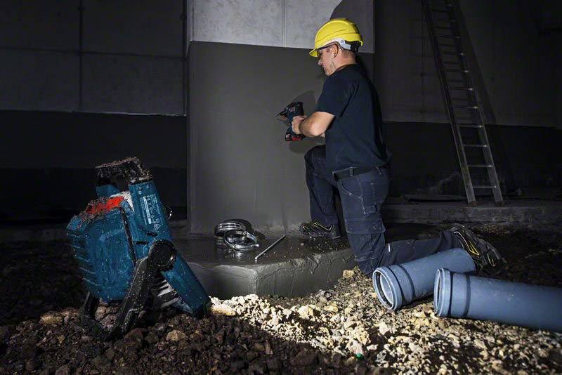 Bosch Professional GLI 18V-2200 C Baustrahler 2200 lm 0601446501