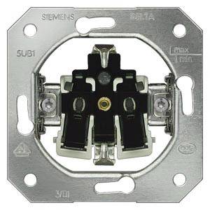 Einzelner Lichtschalter Einsatz von Siemens. Rechteckige Metallplatte mit zwei Schraubklemmen und Anschlussbuchsen.