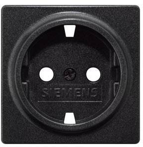 Schwarze Steckdose von Siemens mit zwei runden Öffnungen und Erdungskontakten.
