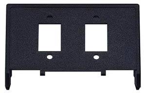 Schwarze Kunststoffplatte mit zwei rechteckigen Öffnungen, geeignet für die Aufnahme von Schaltern oder Steckdosen.