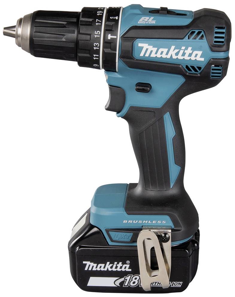 Ein blauer, akkubetriebener Makita-Bohrschrauber mit bürstenlosem Motor und 18V Lithium-Ionen-Akku.