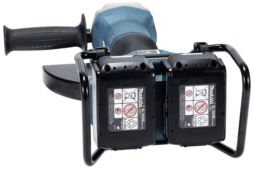 Ein tragbarer Handmischer mit zwei sichtbaren Akkupacks, geeignet für verschiedene Mischanwendungen.