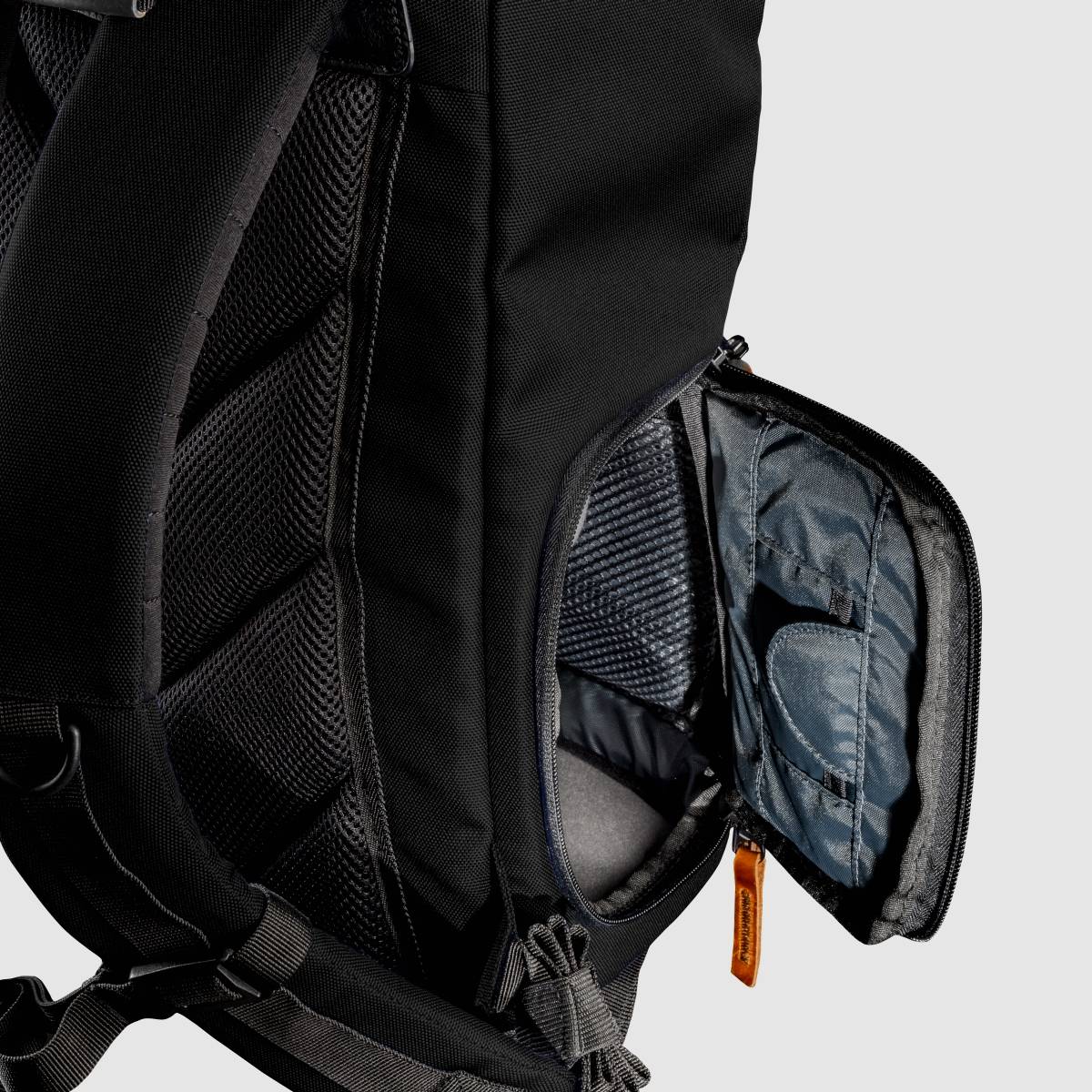 Mantona 21502 Rucksack Innenmaß (B x H x T)=250 x 390 x 145 mm Regenschutz