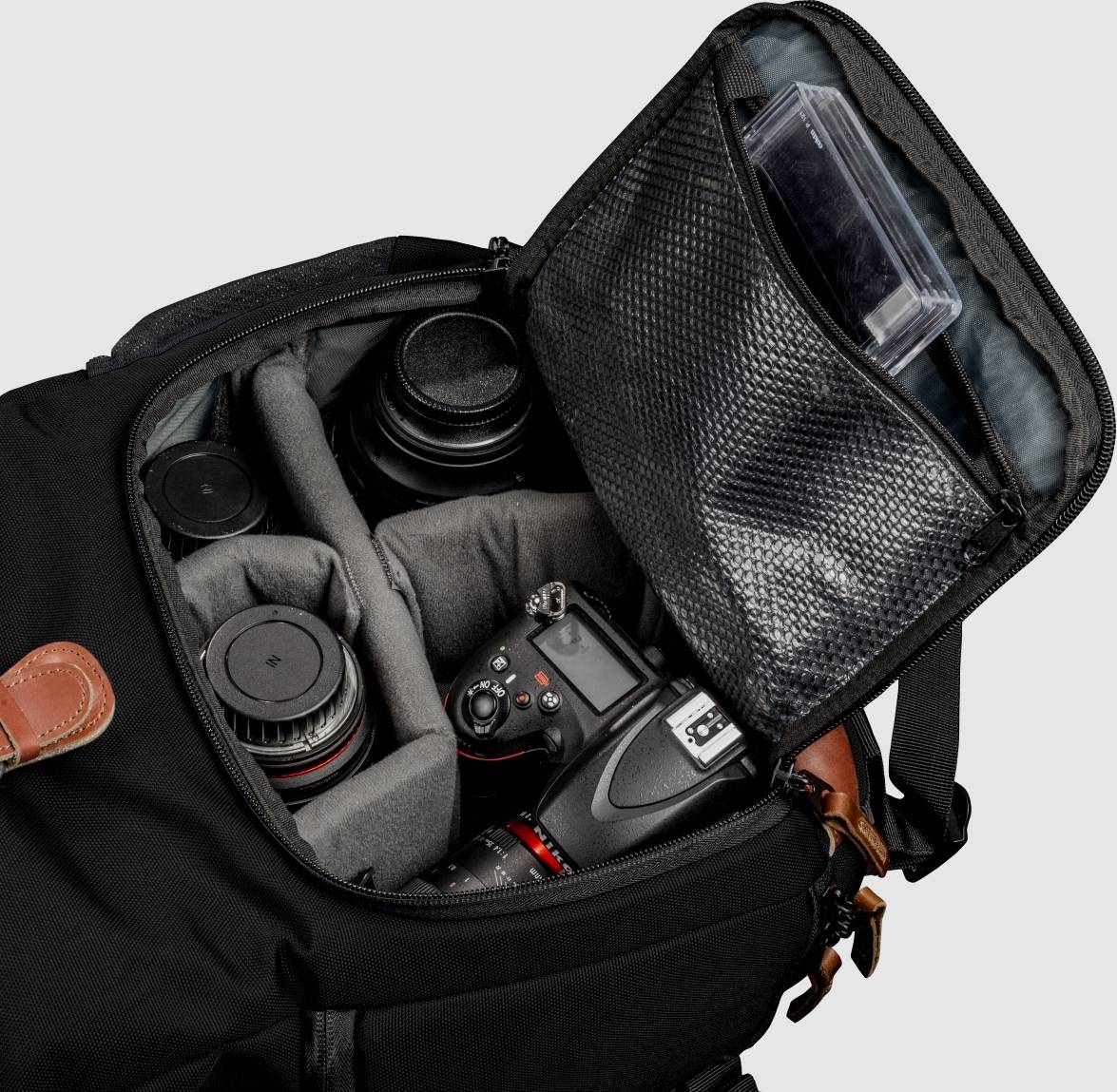 Mantona 21502 Rucksack Innenmaß (B x H x T)=250 x 390 x 145 mm Regenschutz