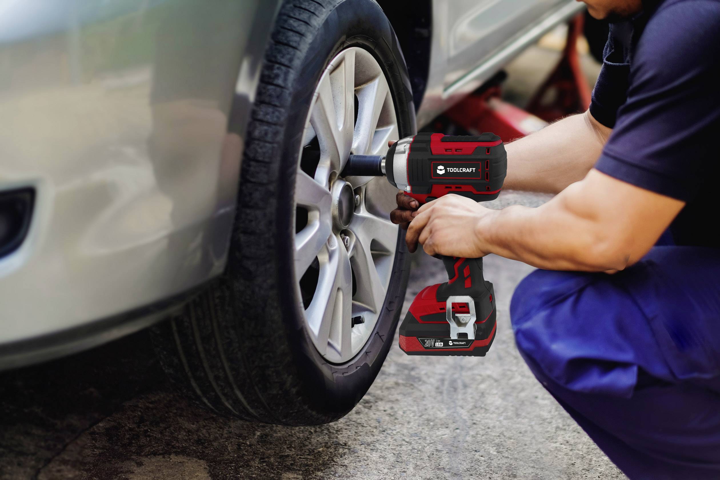 TOOLCRAFT TAWB-200 Radwechsel-Set - Kompressor 10 Bar + Akku-Schlagschrauber + Li-Ion-Akku 20 V/2Ah + Ladegerät 20V Li-Ion inkl