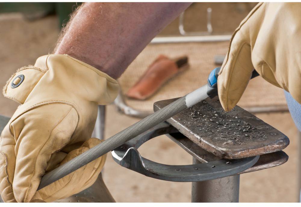 Werkstattfeile DIN 7261 L.250mm Q.25x7mm Hieb 2 Halbrund 2K-Ergo PFERD