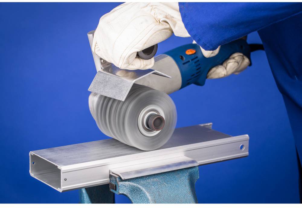 PFERD TOOLS 43509005 Walzenbürste für Satiniermaschinen, ungezopft WBU 100100/19,1 SiC 80 1,27 Durchmesser 100mm 1St.