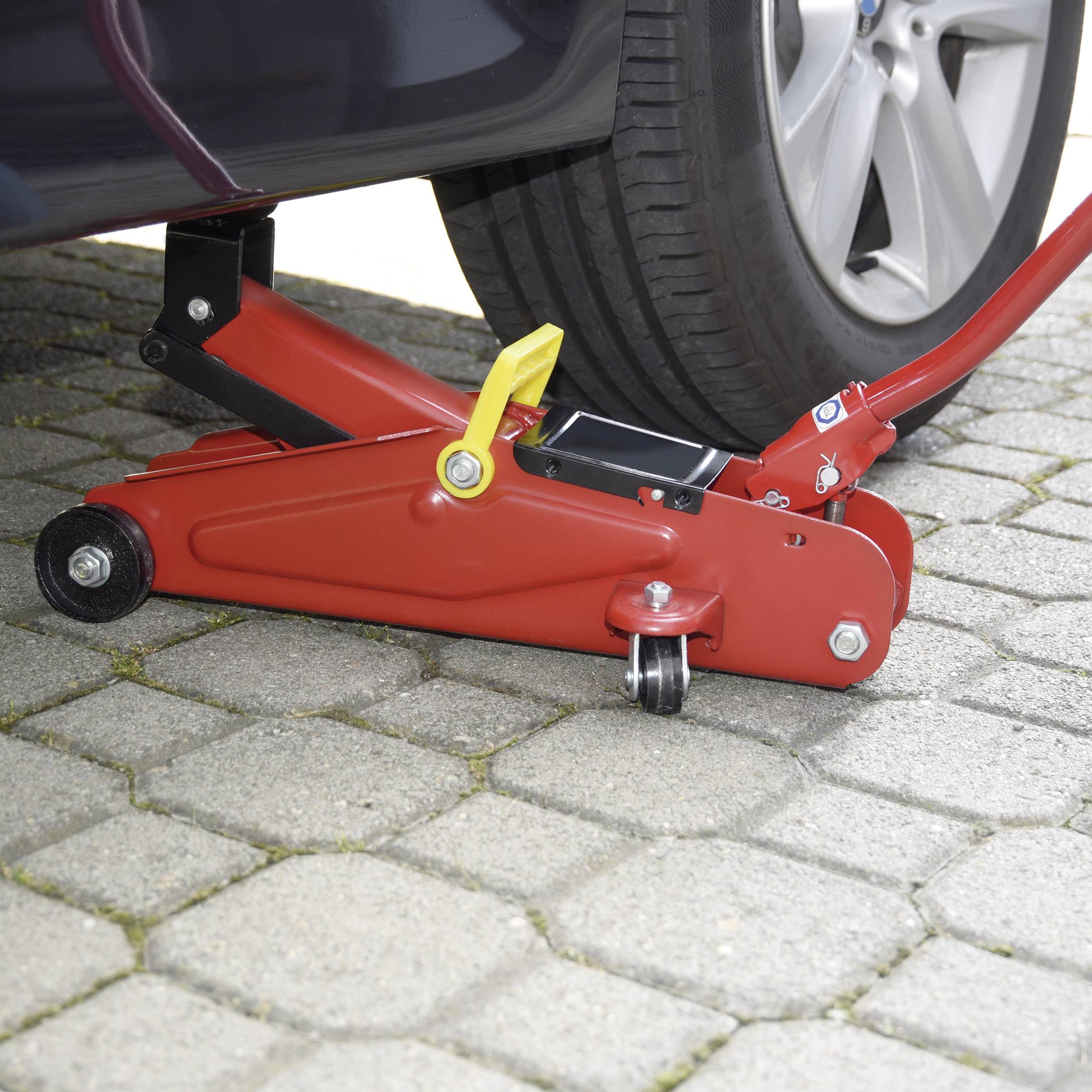 cartrend Rangierwagenheber 2 t Arbeitshöhe: 13.5 - 35 cm