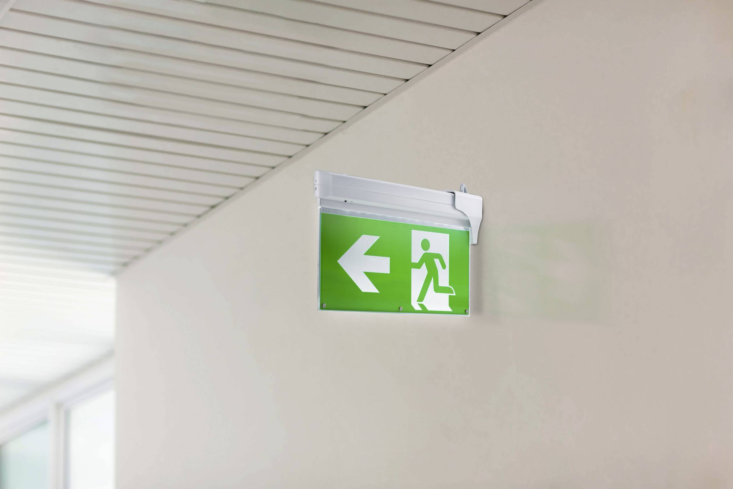 Notbeleuchtung Fluchtweg, Notausgang Schilder günstig kaufen