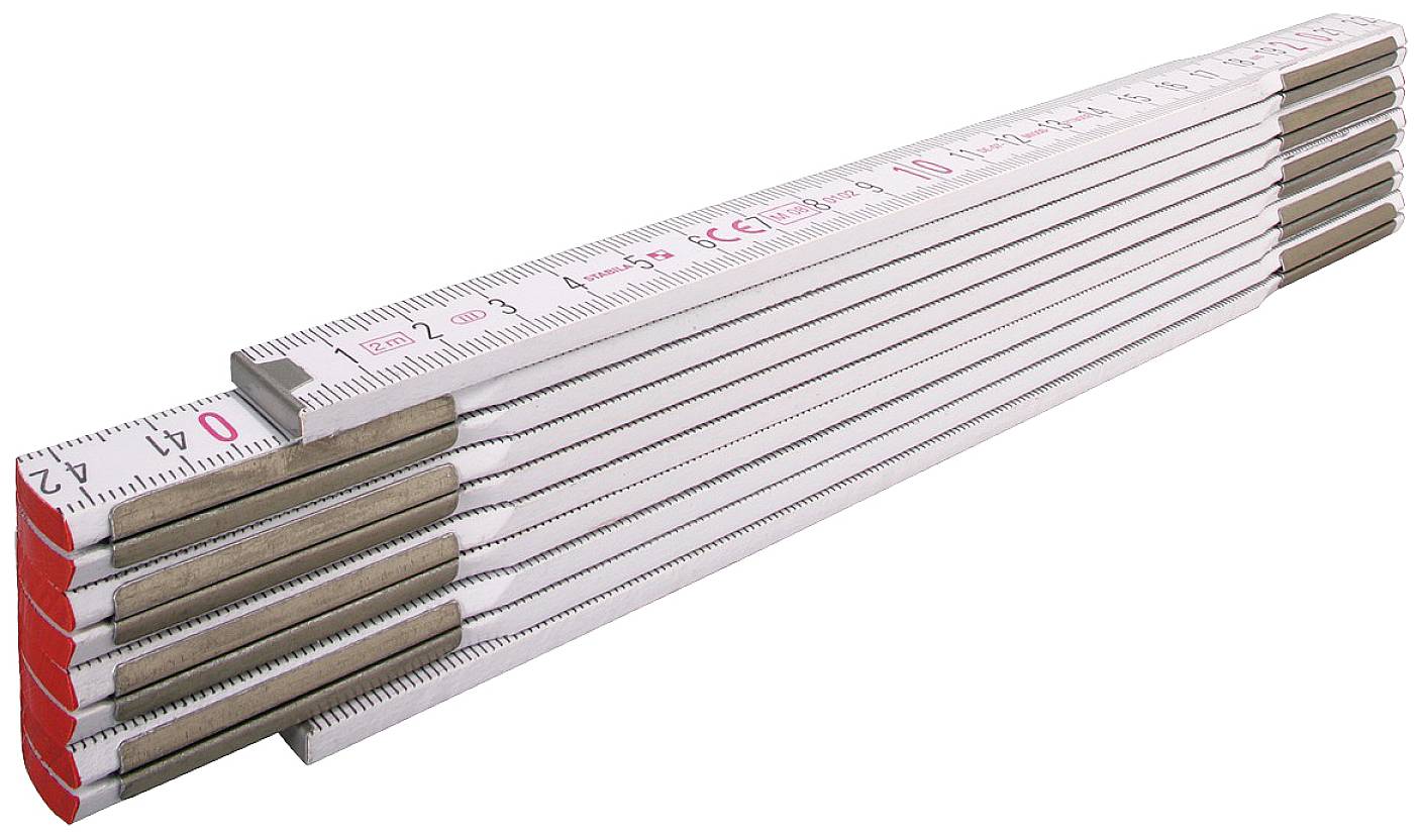 Ein zusammengeklappter Zollstock mit roten Enden und schwarzen Markierungen zeigt Maße in Zentimetern und Zoll.