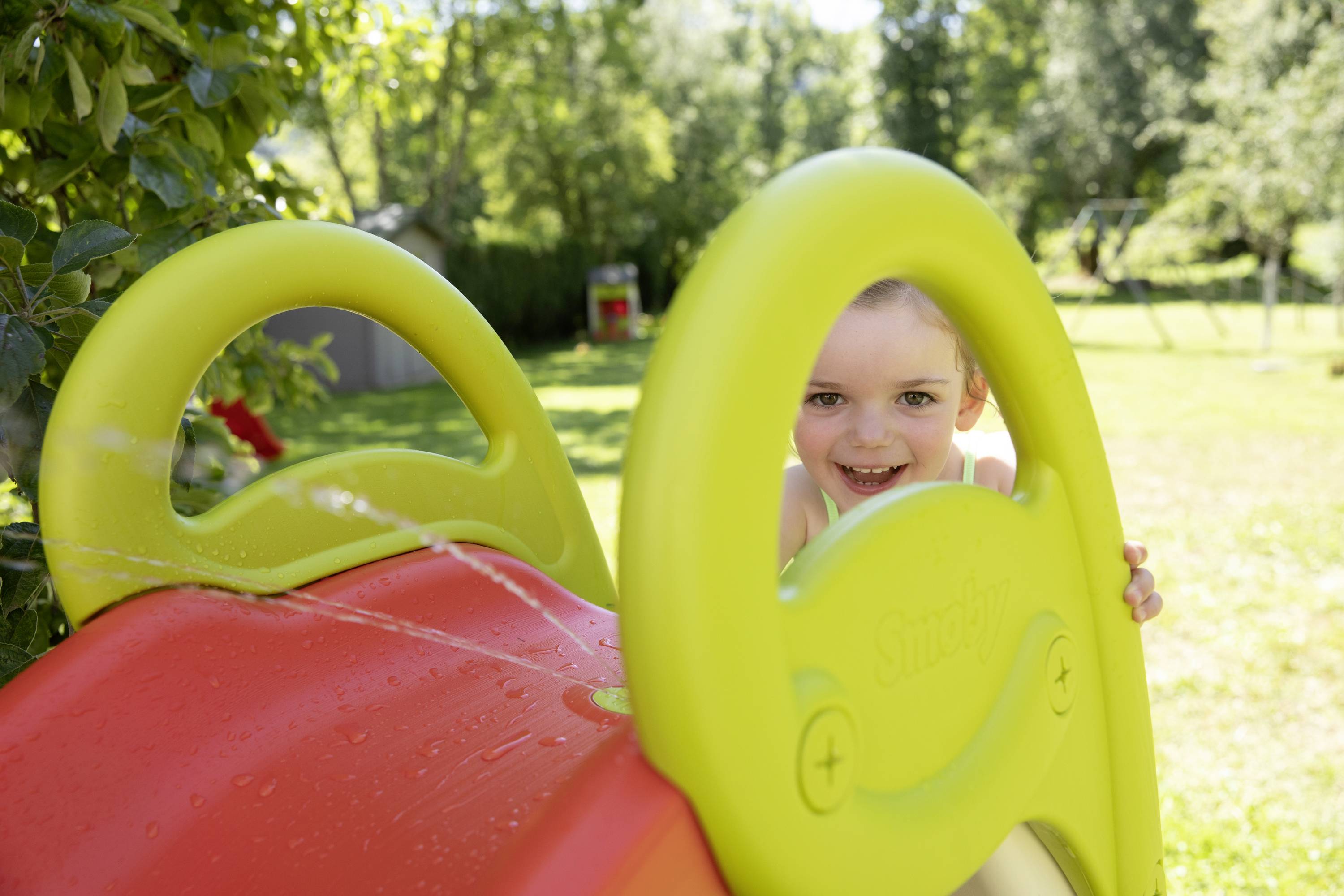 Smoby Funny II Wellenrutsche mit Wasseranschluss