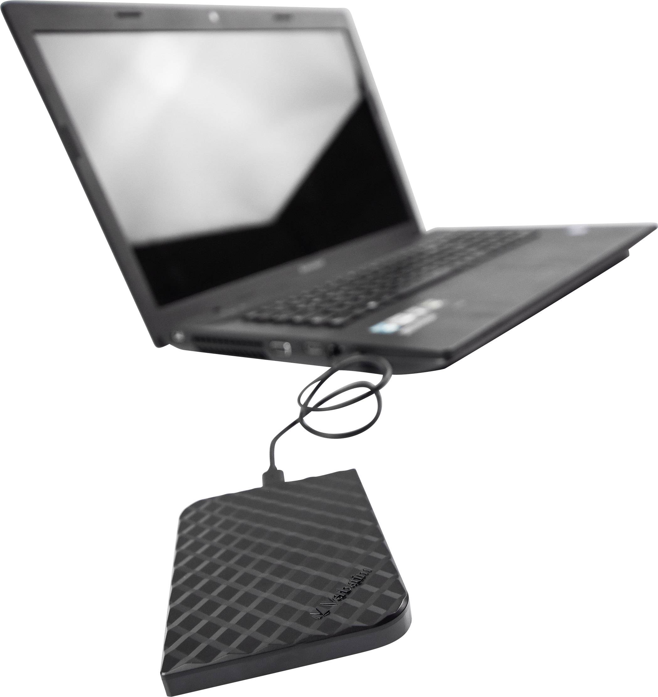 Ein Laptop mit einem USB-Kabel ist mit einer externen Festplatte verbunden.
