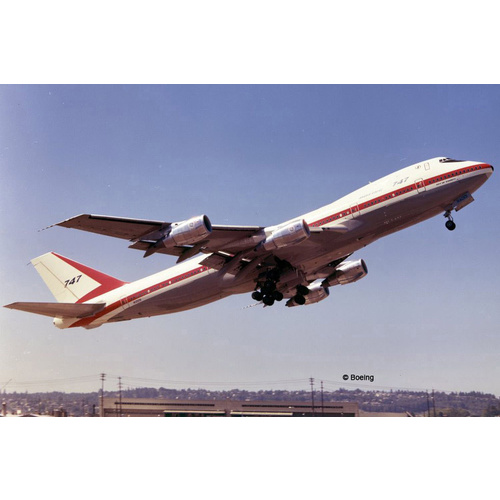 Revell 05686 Boeing 747-100, 50th Anniversary Flugmodell Bausatz 1:144