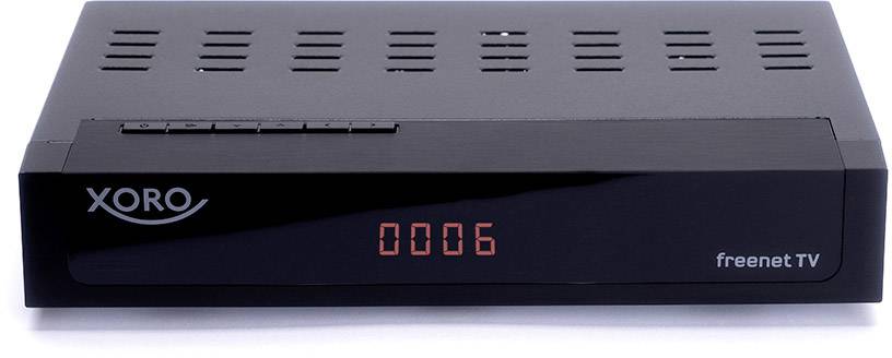 Ein schwarzer DVB-T2-Receiver von Xoro mit Digitalanzeige der Kanalnummer '0006'. Markierung 'freenet TV' auf der rechten Seite.