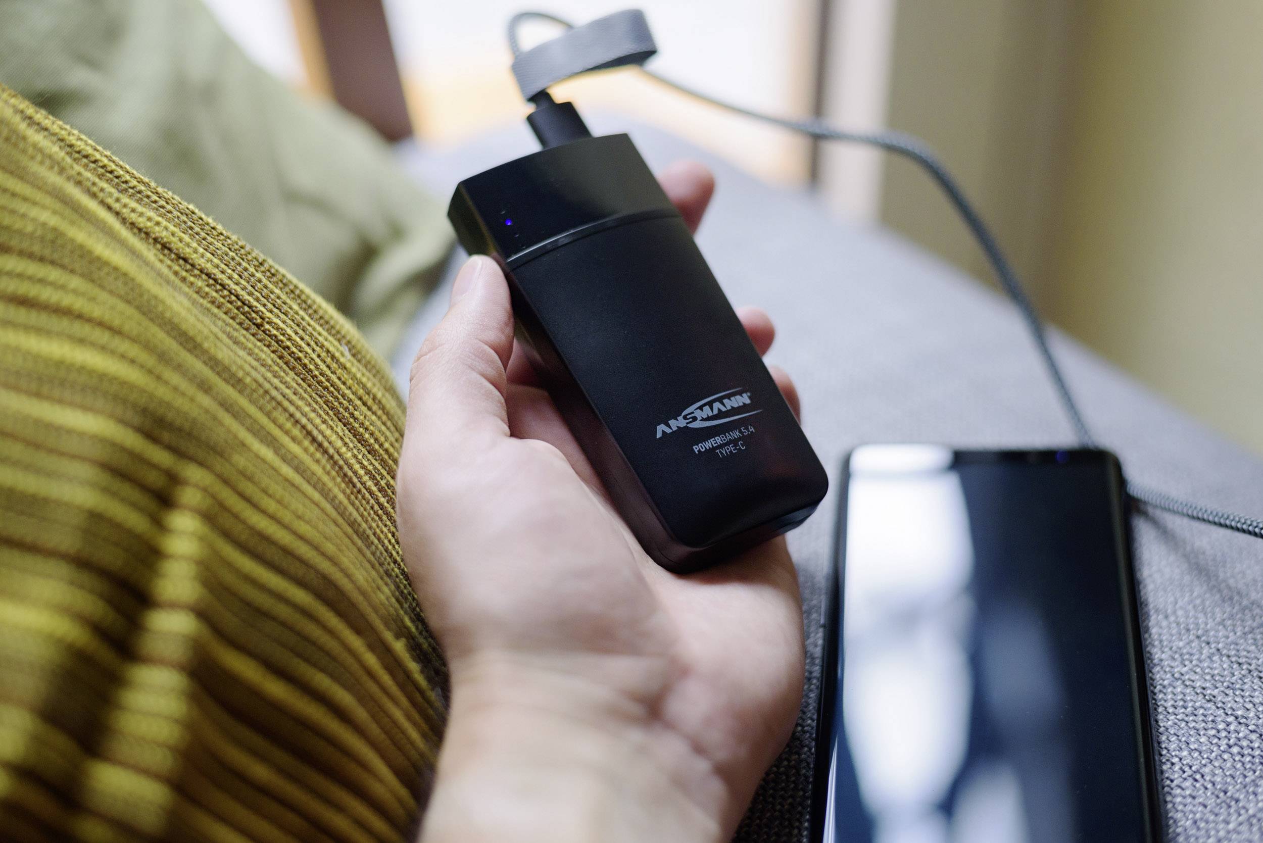 Ansmann 5.4 Typ C Powerbank 5000 mAh Smart IC Li-Ion Micro USB, USB-C™ Schwarz Statusanzeige, Taschenlampe