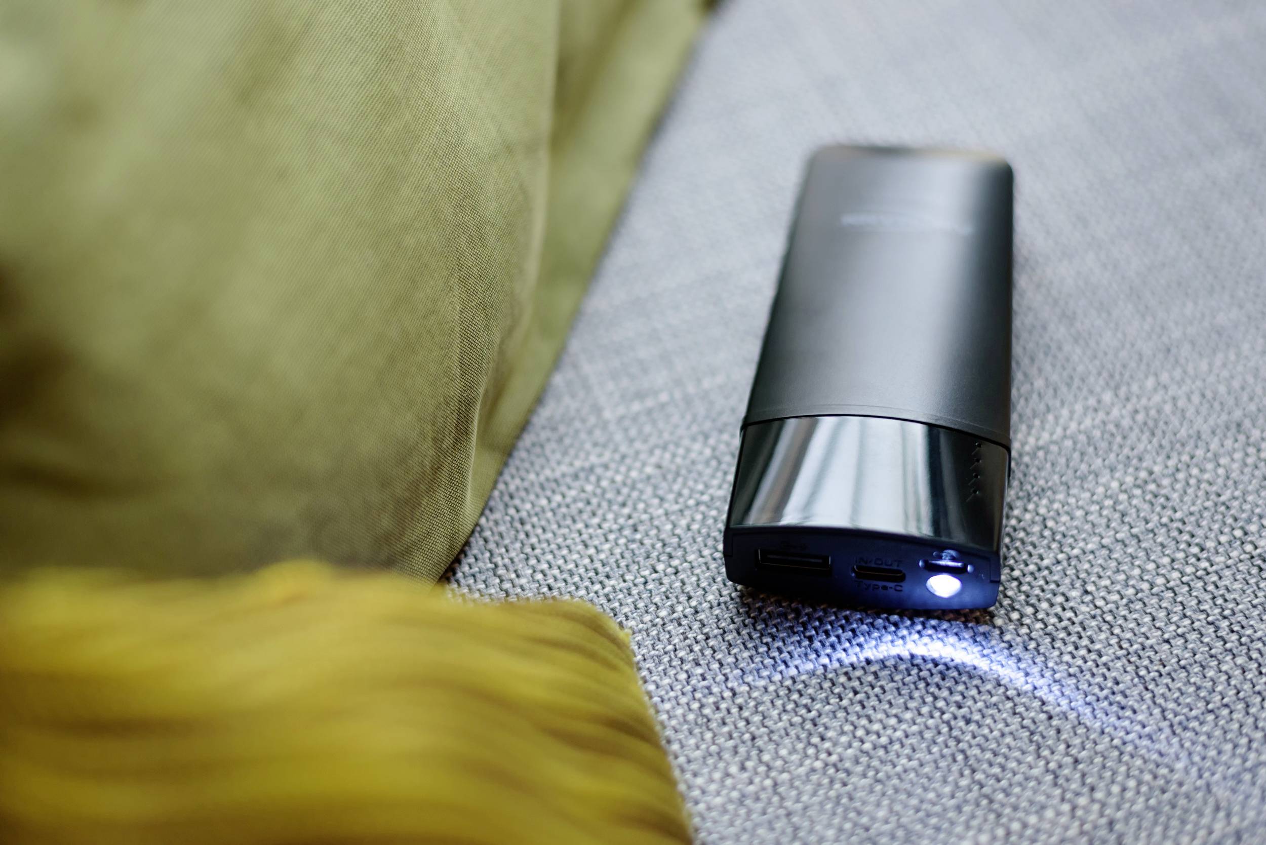 Ansmann 5.4 Typ C Powerbank 5000 mAh Smart IC Li-Ion Micro USB, USB-C™ Schwarz Statusanzeige, Taschenlampe