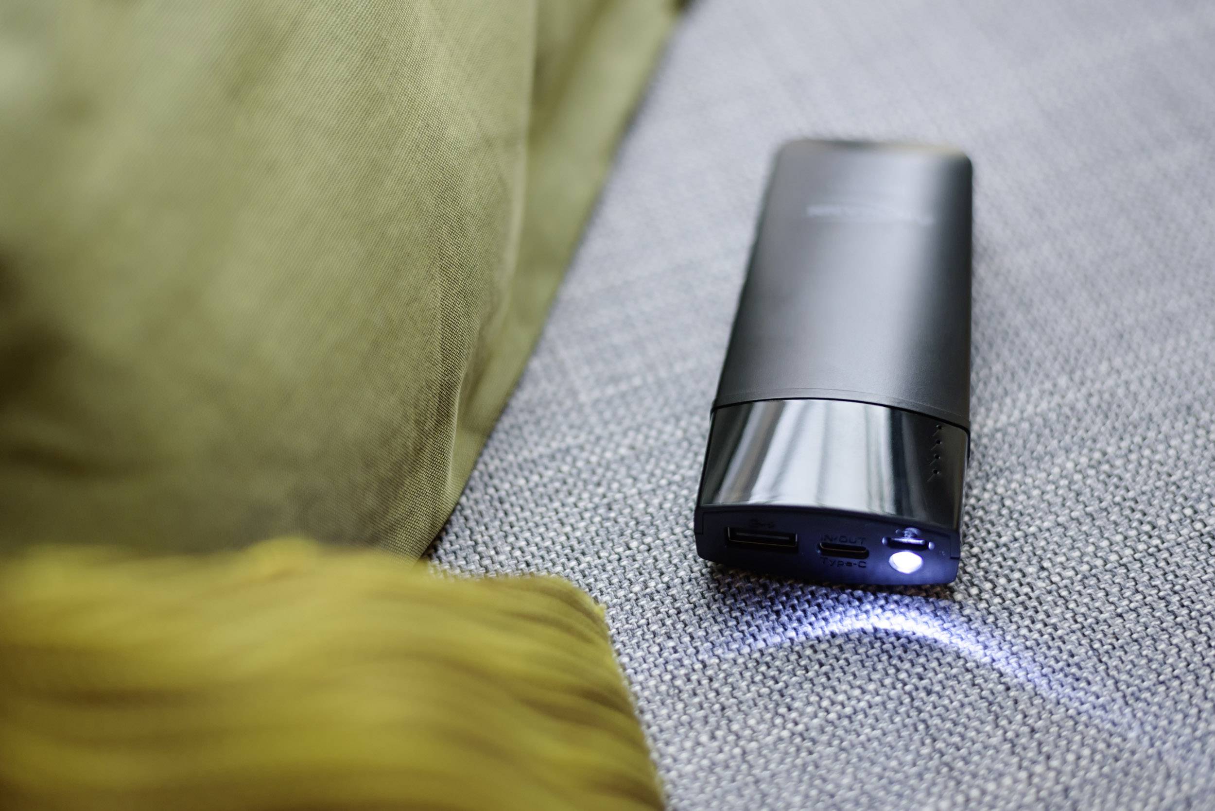 Ansmann 5.4 Typ C Powerbank 5000 mAh Smart IC Li-Ion Micro USB, USB-C™ Schwarz Statusanzeige, Taschenlampe