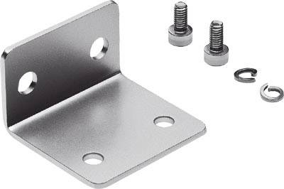 Metallwinkel mit vier Löchern, zwei Schrauben und zwei Muttern, geeignet für Montagezwecke.