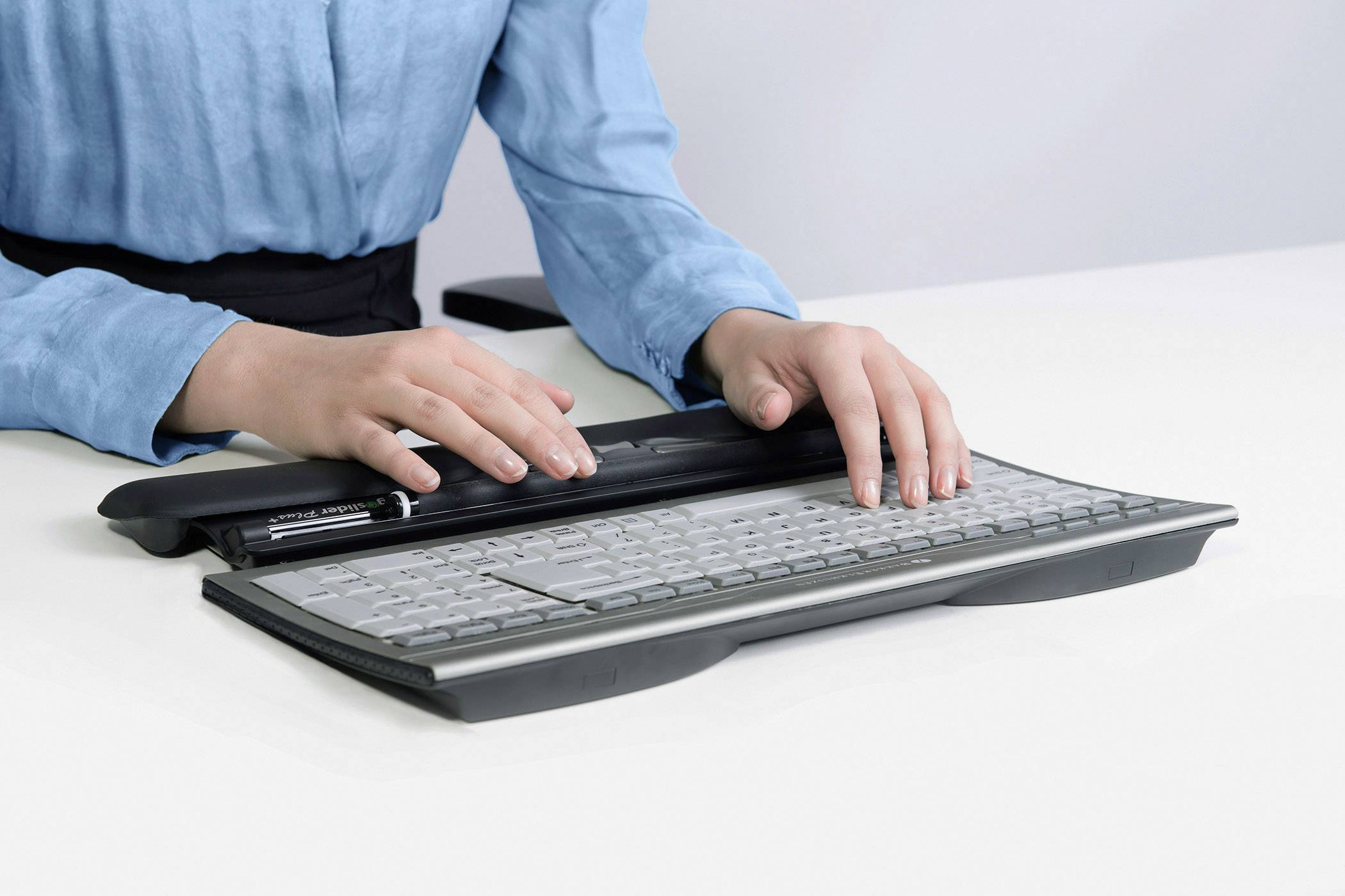 BakkerElkhuizen Ergoslider Plus Central Maus USB Schwarz 4 Tasten 800 dpi Ergonomisch, Handballenauflage