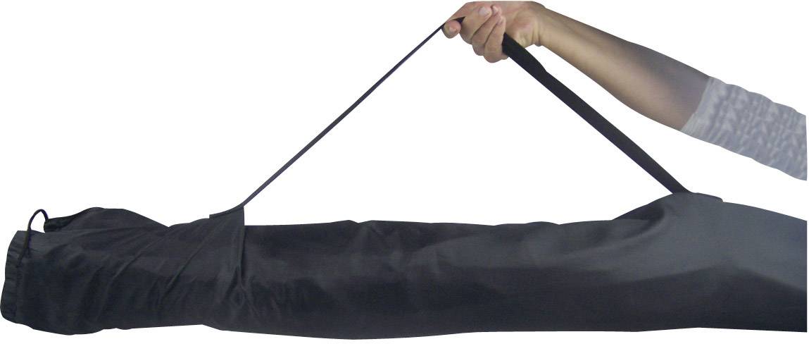 Ein Arm hält eine schwarze Transporttasche mit einem langen Riemen, die für den Transport von langen Gegenständen geeignet ist.