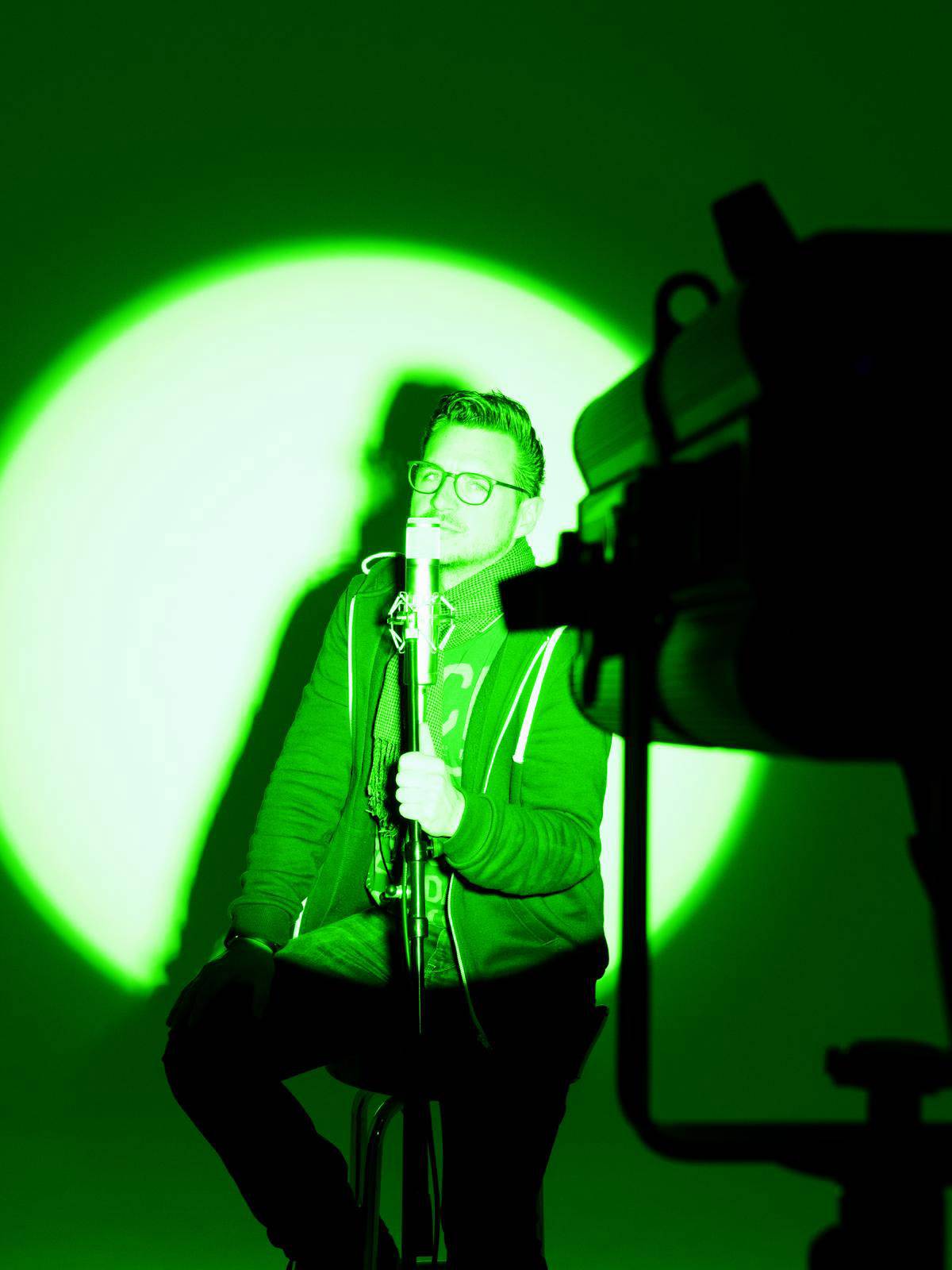 Eurolite DMX LED-Effektstrahler PFE-100 RGBW 110W