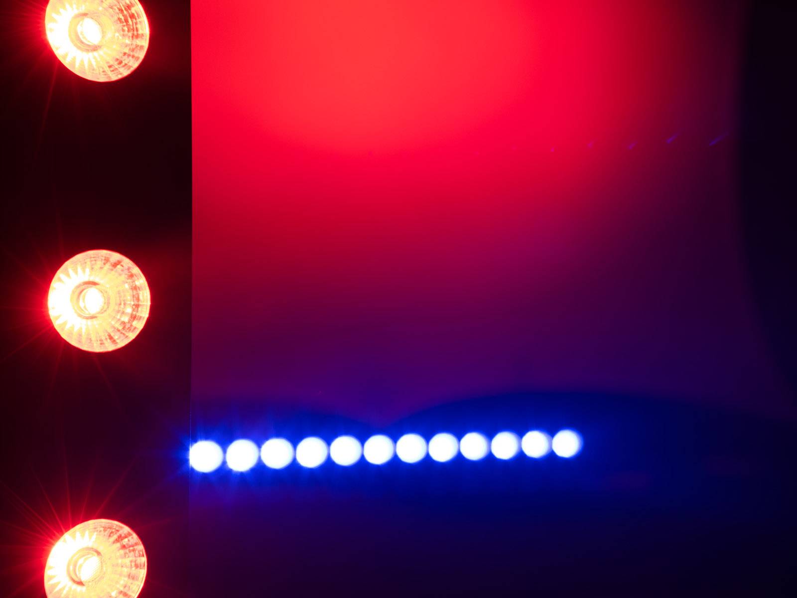 Eurolite BAR-12 DMX LED-Effektstrahler Anzahl LEDs (Details): 12