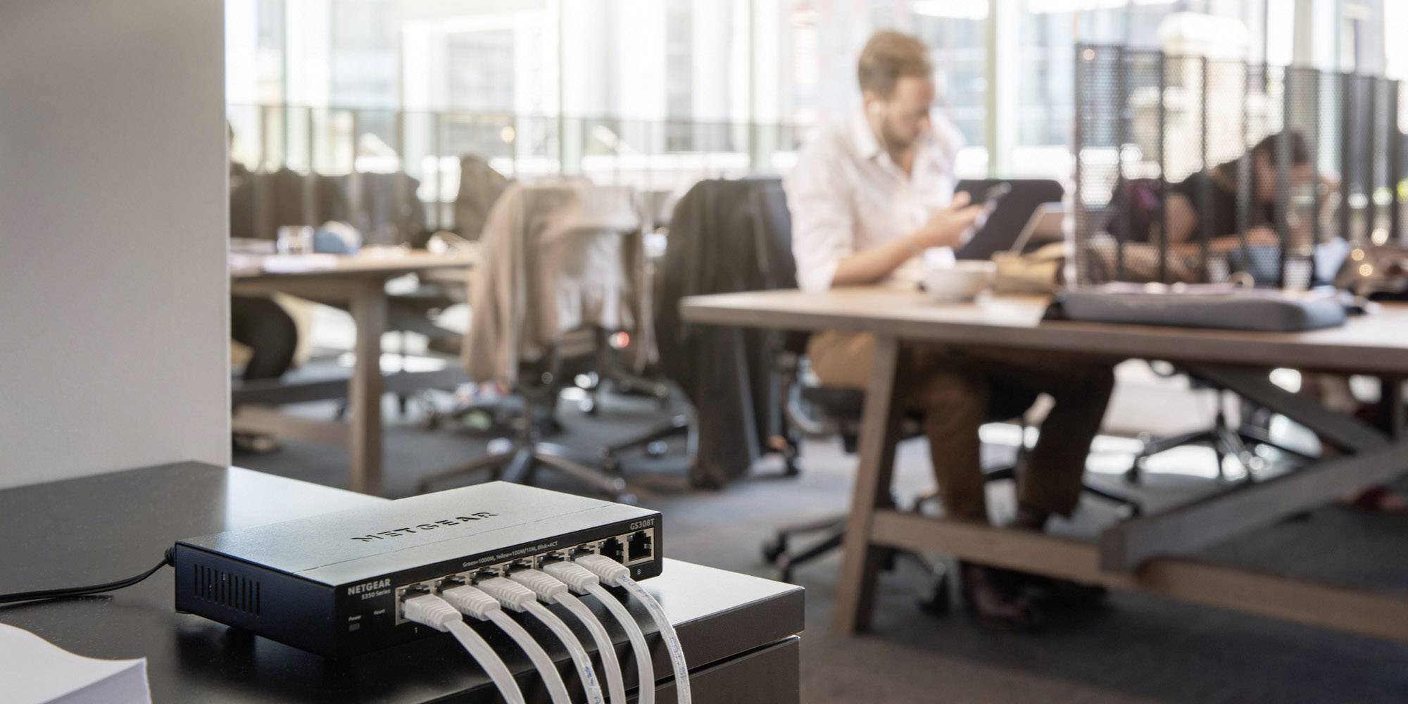 NETGEAR GS308T-100PES Netzwerk Switch 8 Port