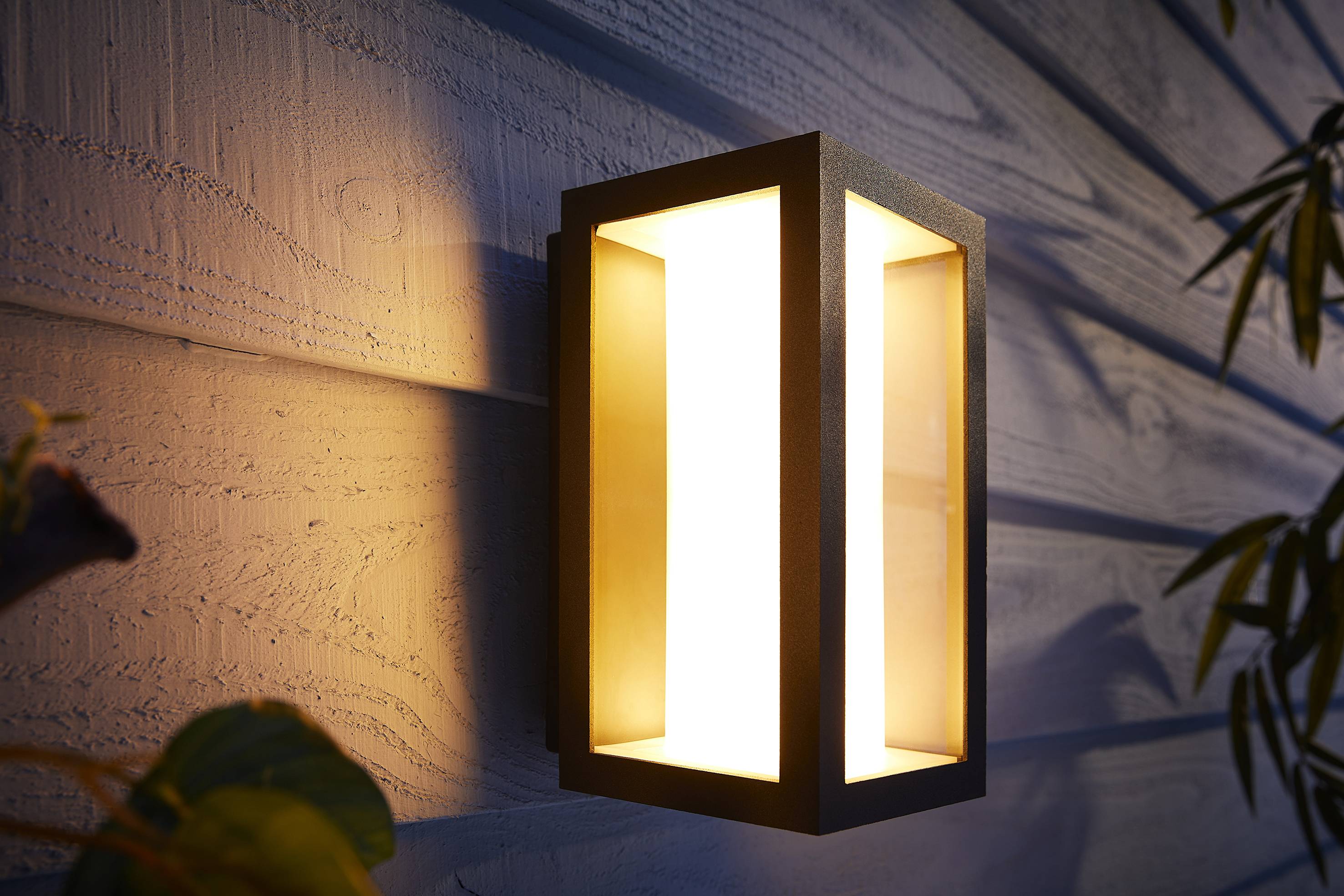 Hue LED-Außenwandleuchte 17429/30/P7 Impress LED fest eingebaut 16 W RGBW