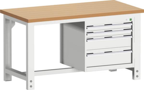 Ein Arbeitstisch mit einer Holzplatte und einer Seite mit mehreren Schubladen aus Metall, geeignet für Werkstatt oder Lager.