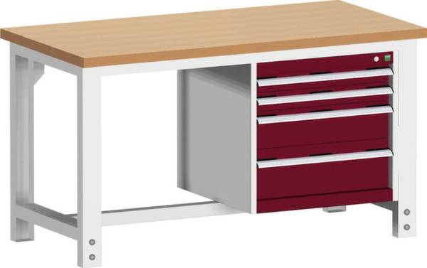 Ein rechteckiger Holztisch mit Metallrahmen, ausgestattet mit einer seitlichen Schubladeneinheit in Rot mit mehreren Schubladen.