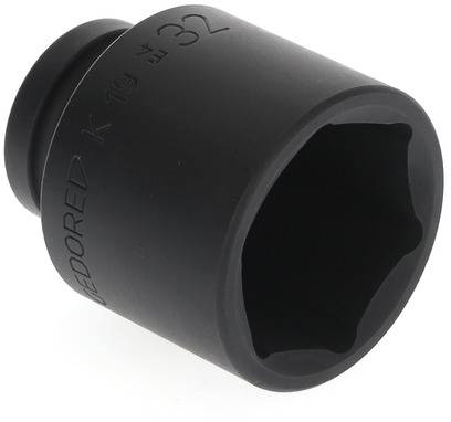 'Schwarze Steckschlüsselweite 32 mm' - Eine schwarze, sechskantige Stecknuss für Schraubarbeiten, markiert mit '32'.