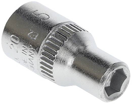 Steckschlüsselaufsatz aus Metall mit einer zylindrischen Form und geriffeltem Griff auf grauem Hintergrund. Geeignet für Schraubarbeiten.