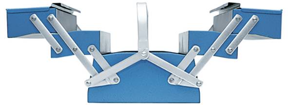 Eine blaue Metallwerkzeugkiste mit zwei ausklappbaren Tabletts auf jeder Seite, die Lagerfächer enthüllen, gezeigt in offener Position.