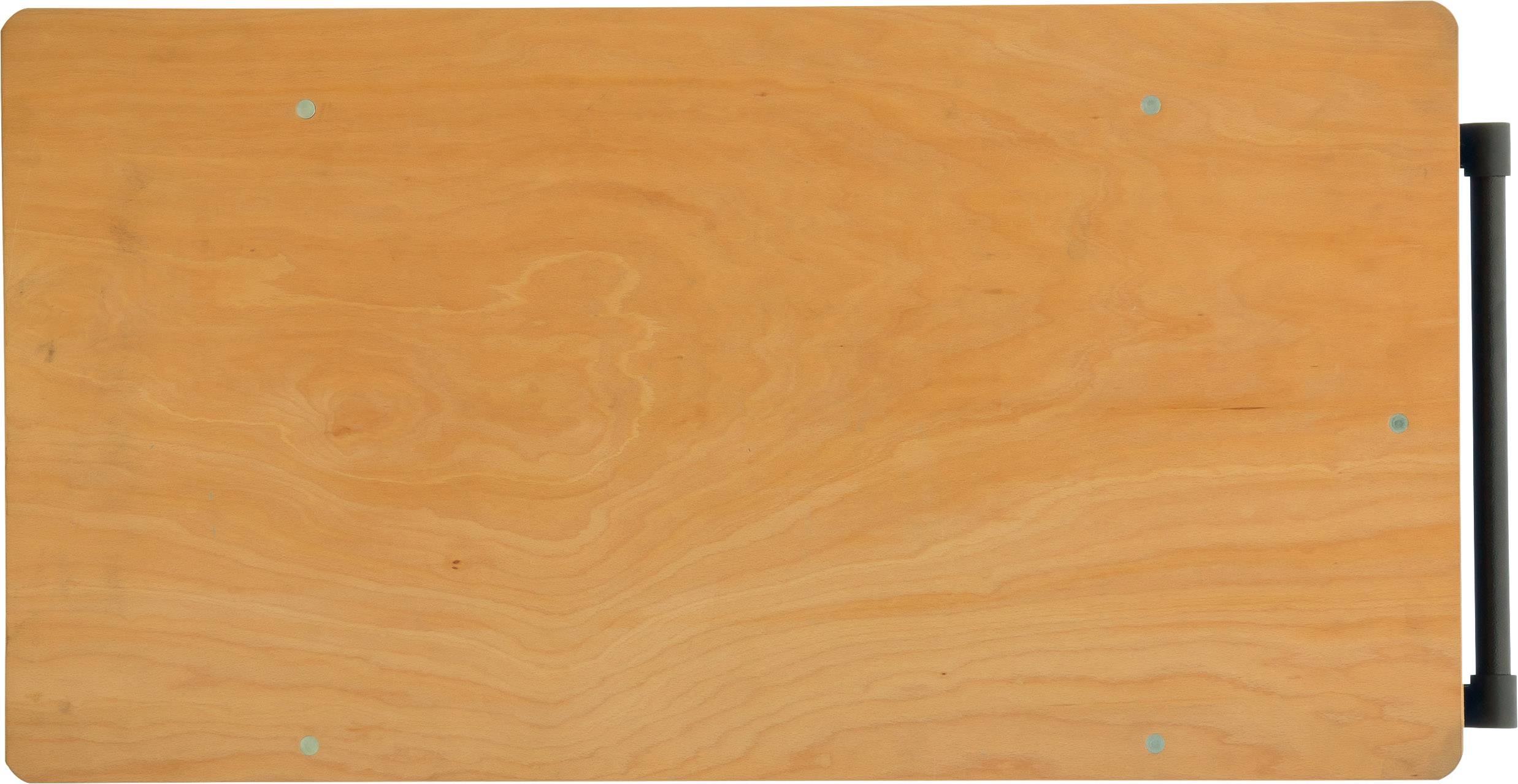 Rechteckige Holzschneideplatte mit glatter Oberfläche, abgerundeten Ecken und einem schwarzen Griff an der rechten Seite.