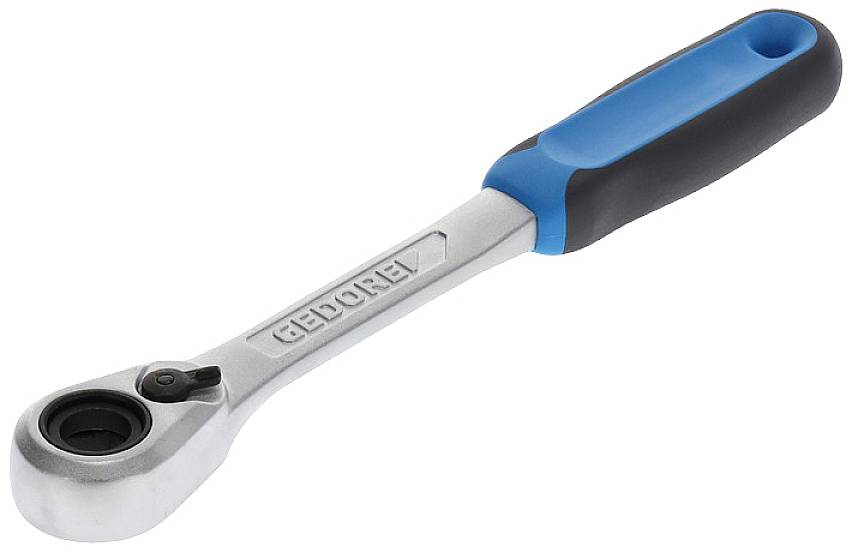 Ratsche mit blau-schwarzem Griff, silbernem Kopf und Hebelmechanismus, verwendet für das Anziehen oder Lösen von Muttern und Schrauben.