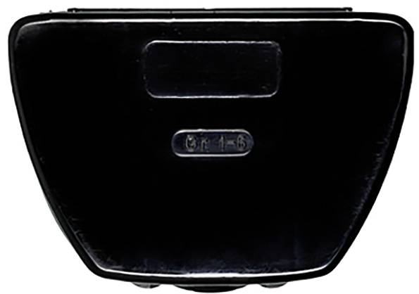 Ein schwarzes, rechteckiges Objekt mit abgerundeten Kanten, auf dessen Oberfläche die Zahlen „BN 1-6