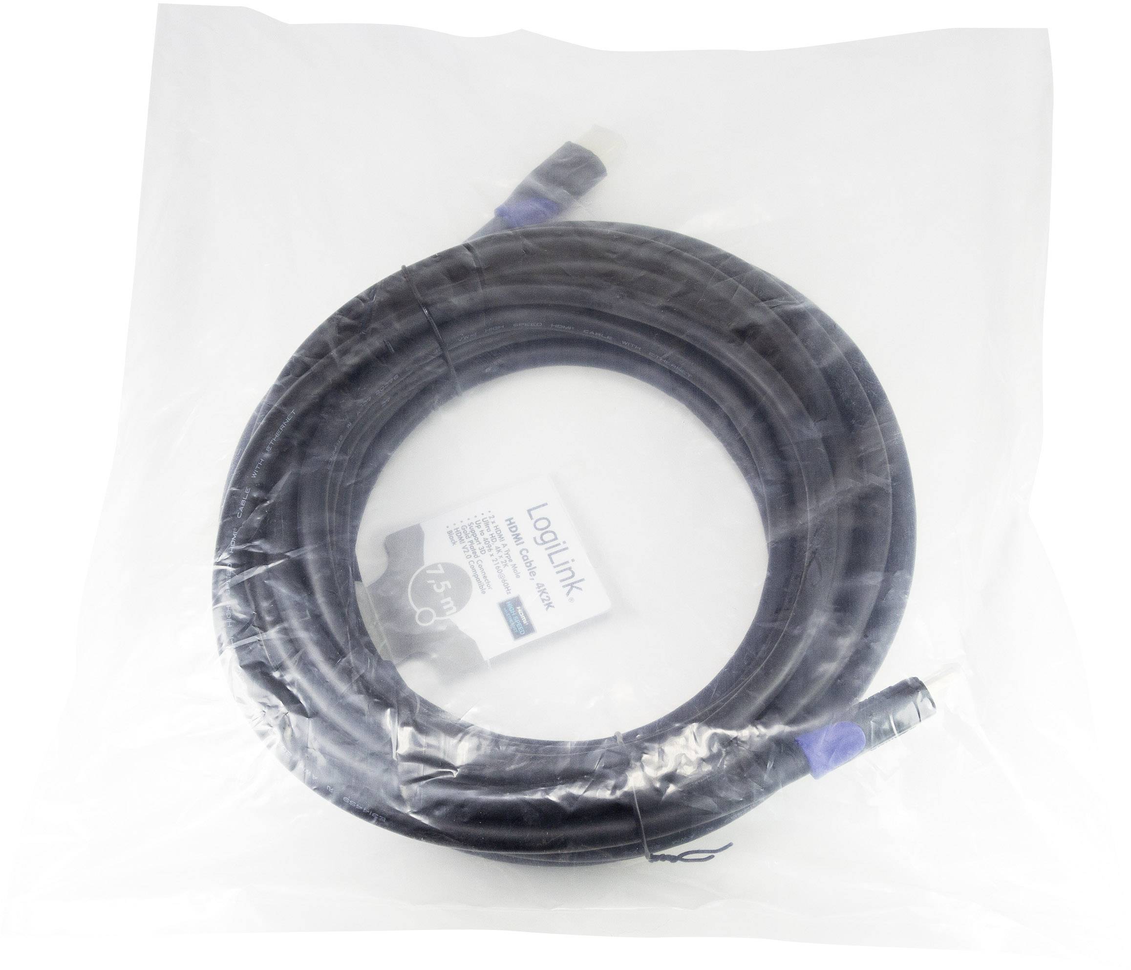 Ein langes schwarzes Kabel in einer durchsichtigen Plastikverpackung, mit einem Etikett, das Informationen zur Marke 'LogiLink' zeigt.