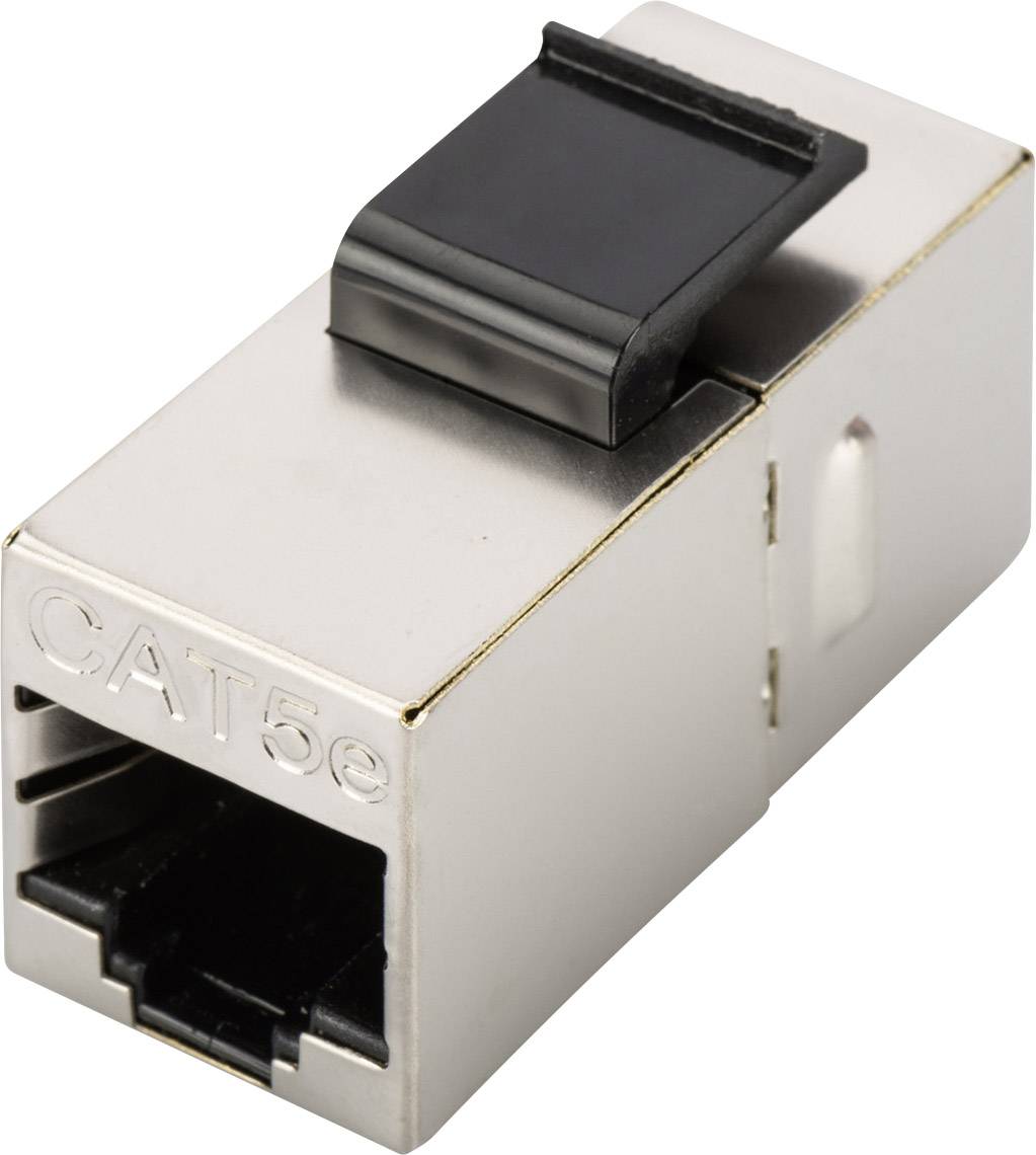Ein CAT5e-Netzwerkstecker aus Metall mit schwarzem Clip für Ethernet-Verkabelungen in einem Netzwerk oder Heimnetzwerk.