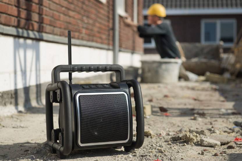 PerfectPro Teambox Baustellenradio DAB+, UKW AUX, Bluetooth®, USB spritzwassergeschützt, staubdicht, stoßfest, wiederaufladbar