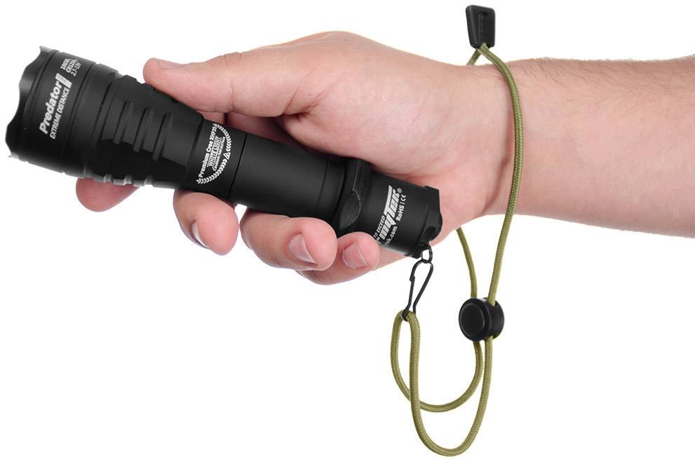 ArmyTek Predator Pro v3, 4000k LED Taschenlampe batteriebetrieben 1302lm 135g