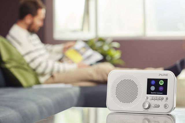 Pure Elan IR3 Internet Kofferradio AUX, WLAN, Internetradio Spotify Weiß
