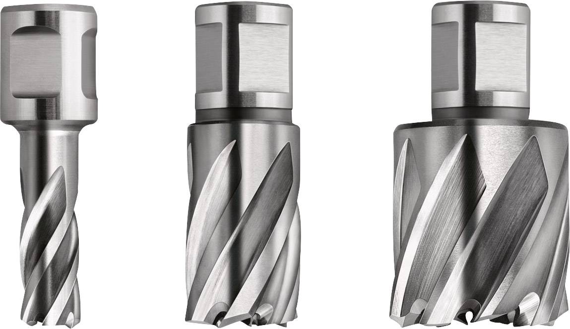 Metallbohrer in drei verschiedenen Größen und Designs, nebeneinander angeordnet.