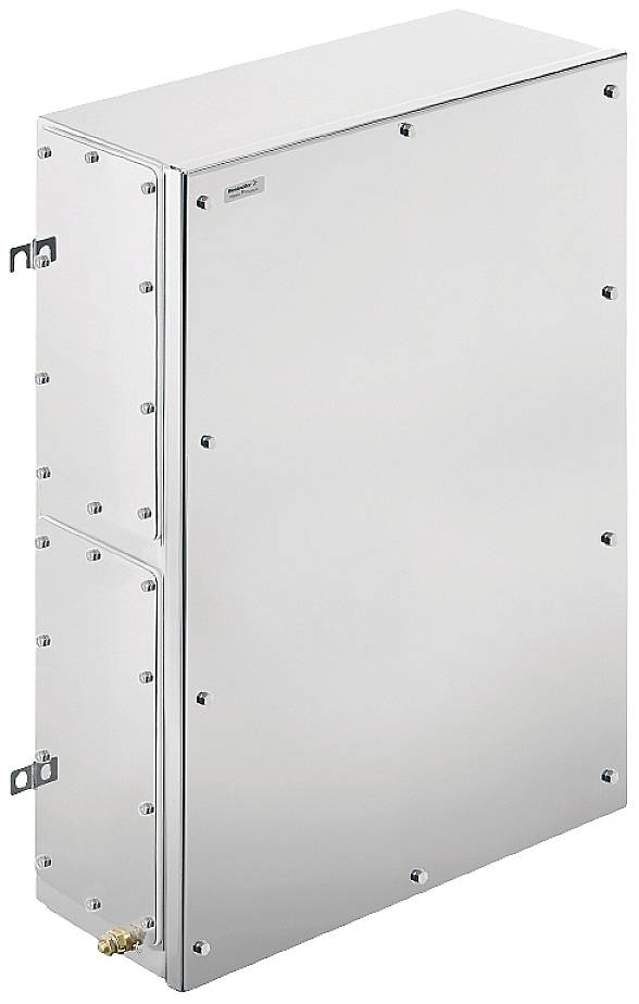 Metallischer Schaltschrank mit rechteckiger Form und Verriegelung auf der linken Seite, geeignet für industrielle Anwendungen.