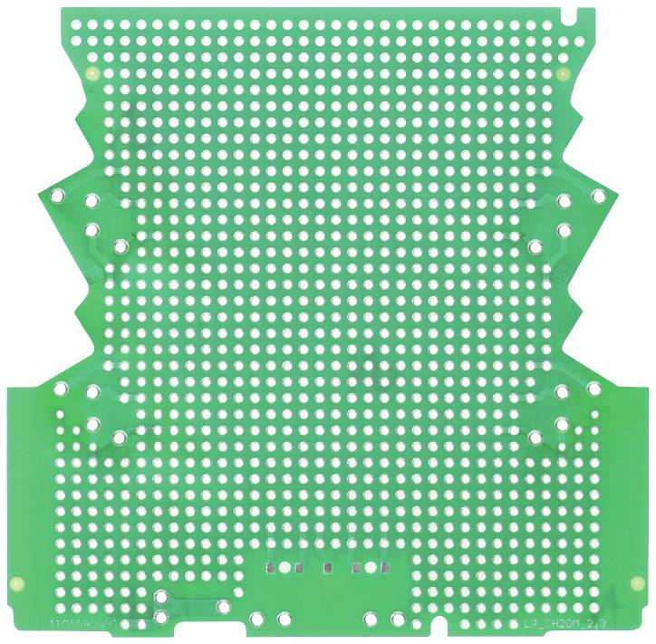 Grüne Leiterplatte mit weißem Rastermuster, zeigt komplexe Struktur ohne sichtbare Komponenten. Hintergrund eines technischen Geräts.