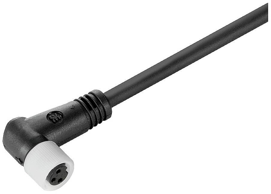 Ein schwarzes, abgewinkeltes Kabel mit einem weißen Anschluss am Ende, geeignet für die Verbindung elektronischer Geräte.