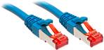 Zwei blaue Ethernet-Kabel mit roten Steckern nebeneinander.