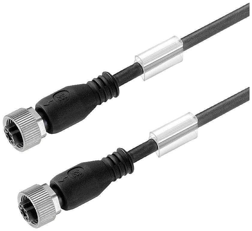 Zwei schwarze Koaxialkabel mit Metallsteckern und Kunststoffummantelung, beispielsweise zur Signalübertragung in technischen Geräten.